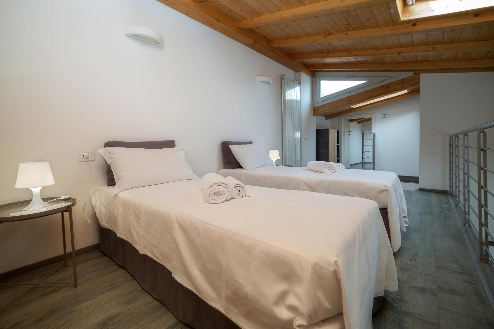Lakefront Home Residenza Il Gallo In Riva Al Lago Pisogne Exterior foto